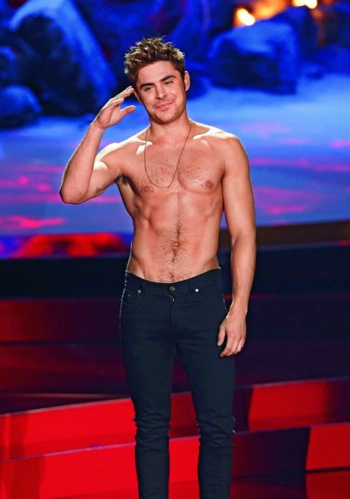 Zac efron en los premios mtv movie awords 