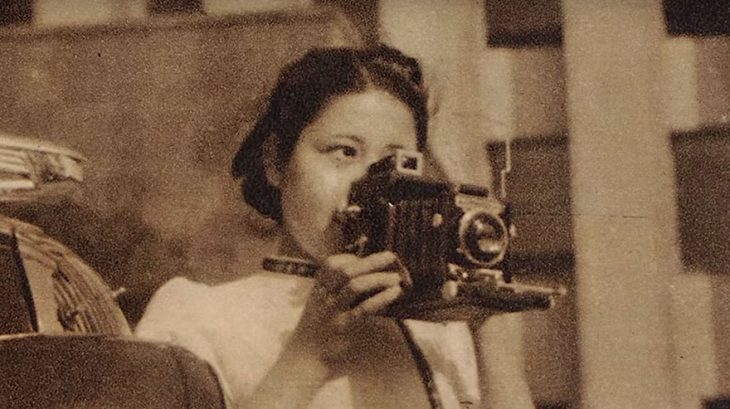 fotógrafa Tsuneko Sasamoto de joven