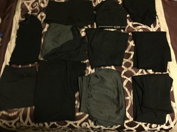 20 Cosas que sólo entenderán las chicas que visten de negro