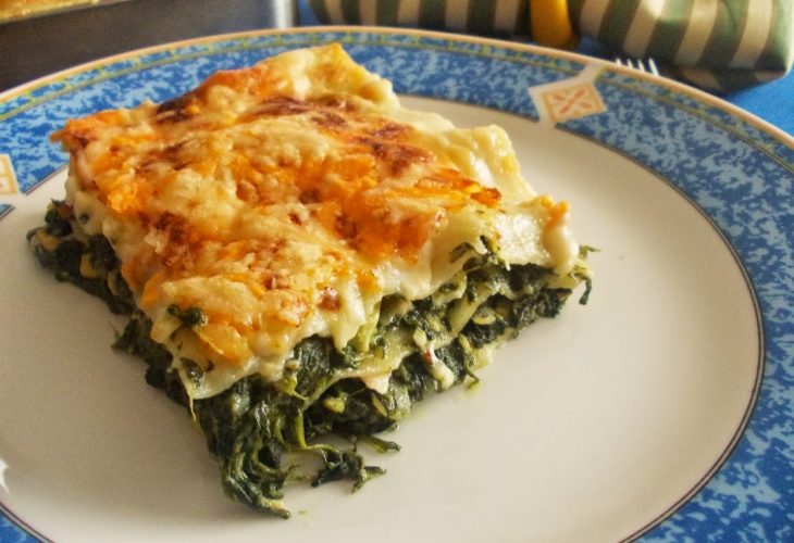 lasagna de atún con espinacas