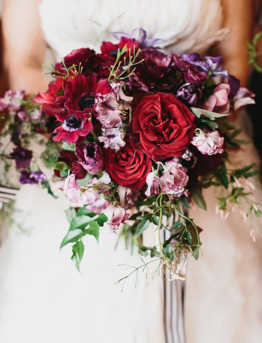 ramo de novia tonos rojos