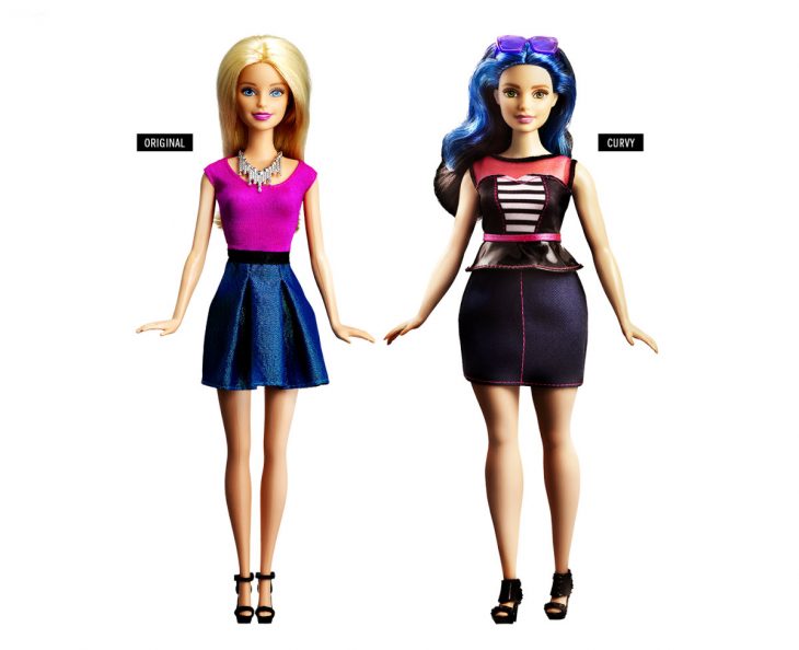 Barbie original y barbie curvy 