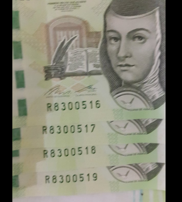 cuatro billetes doscientos pesos en orden de serie 