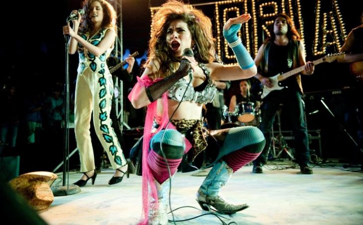 gloria trevi cantando presentacion pelicula gloria 90s