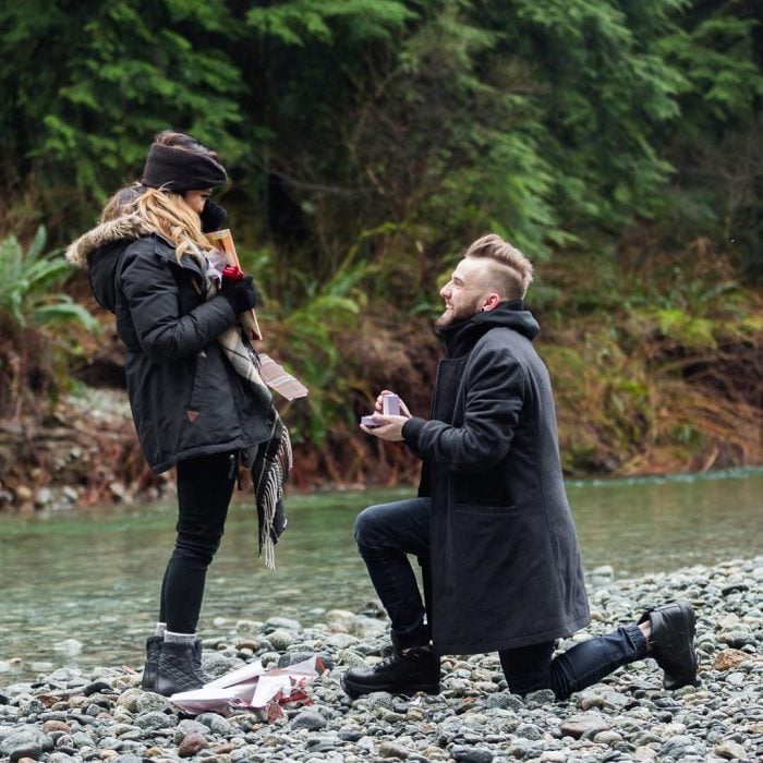 propuesta de matrimonio en el río