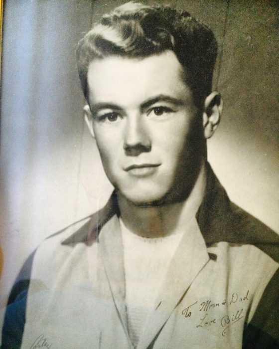 abuelo en una fotografía antigua a blanco y negro 