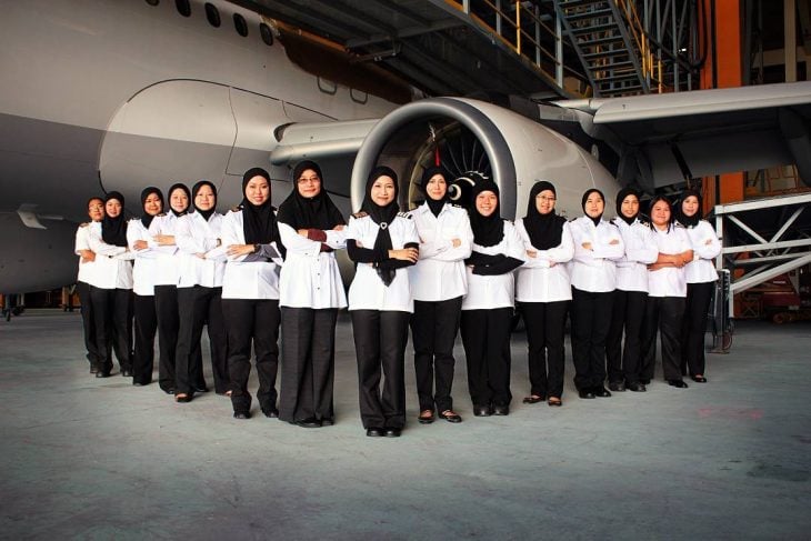 tripulación femenina Royal Brunei Airlines
