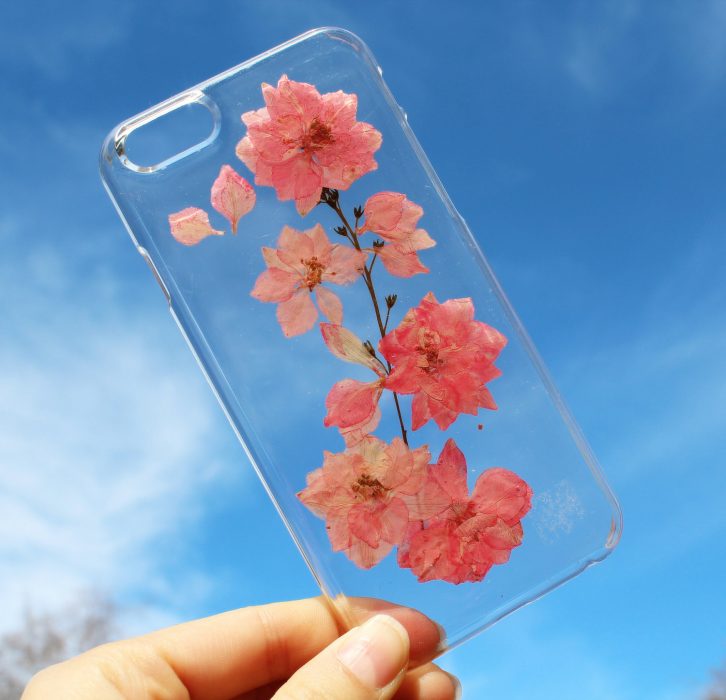 Funda de flores rosas 