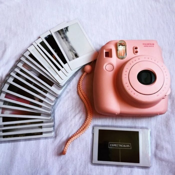 camara polaroid rosa para regalar a tu mejor amiga 