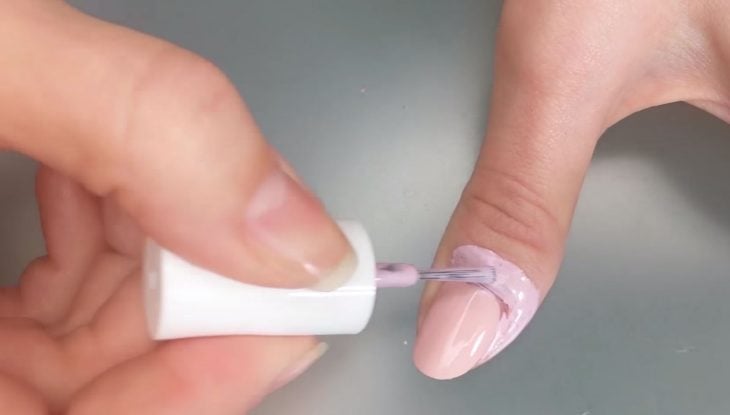 Látex líquido para aplicar en las uñas