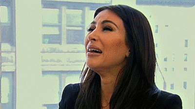 gif Kim Kardashian llorando