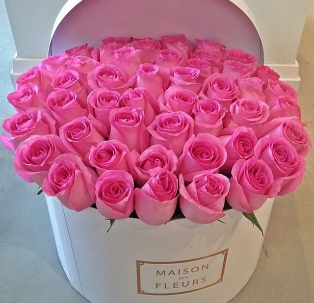rosas rosas en caja