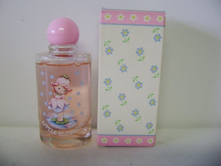 perfume de little blosom caja rosa 