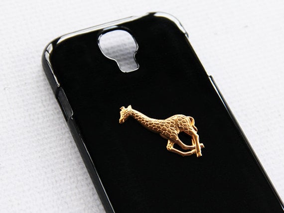 protector de celular con imagen de jirafa