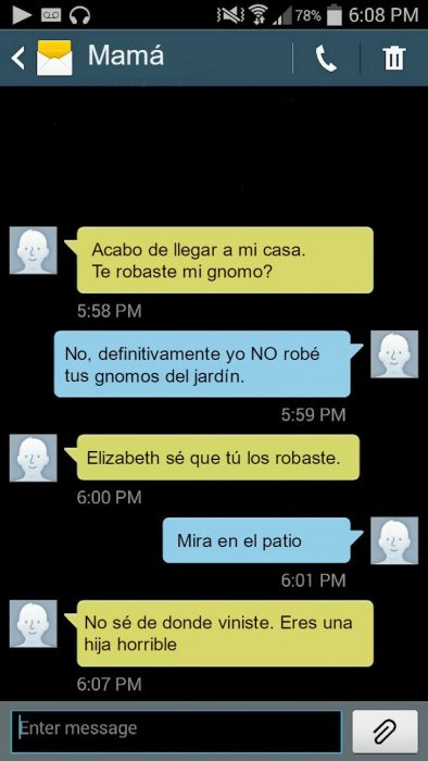 Hija le hace bromas pesadas a su madre por mensajes de texto 