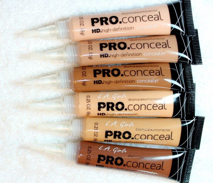 corrector de ojos para maquillaje en diferentes tonos 