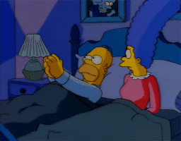 GIF Homero aplaudiendo para apagar la luz 