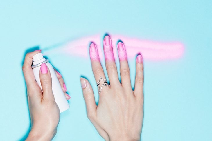 Spray para pintar las uñas