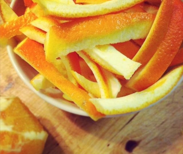 cáscara de naranjas