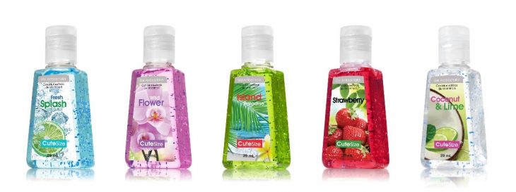 frascos de gel antibacterial de colores 