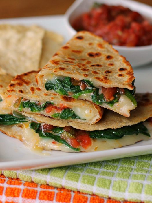 Quesadillas rellenas con vegetales 