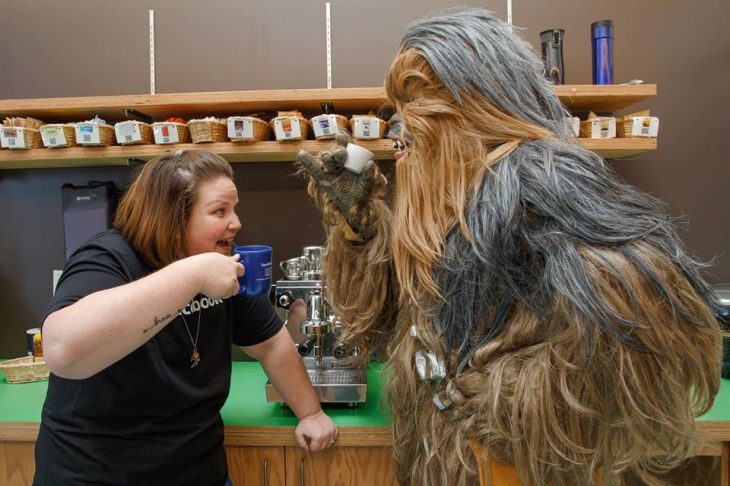 Candance Payne y Chewbacca en Facebook