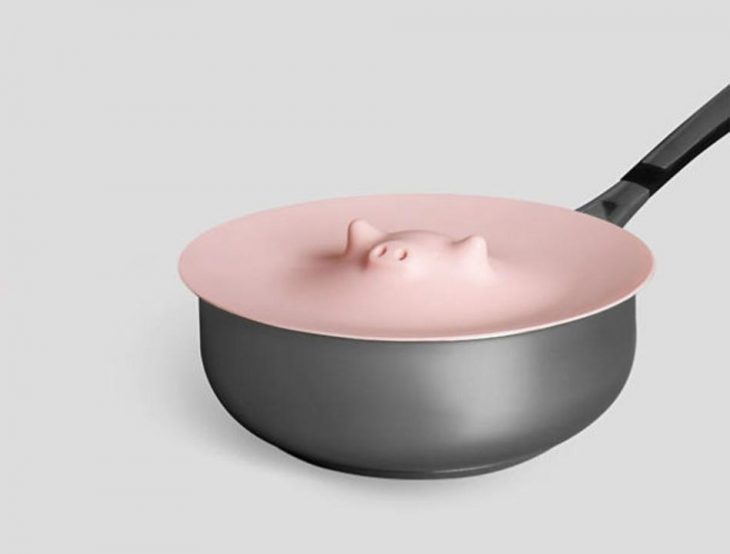 tapa rosa para sartén en forma de cerdito 