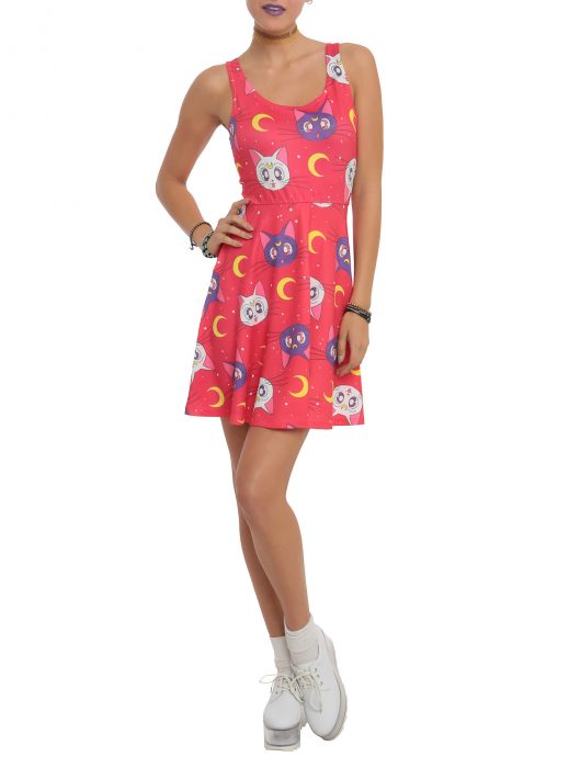 Vestido con figuras de la serie sailor moon