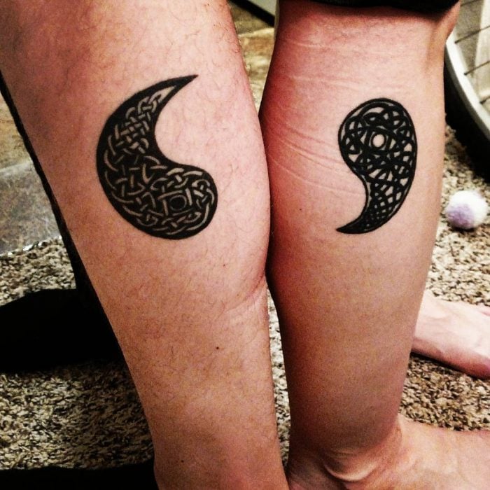 tatuaje pareja ying y yang