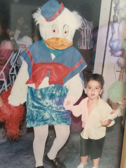 personaje de disney botarga en fiesta de cumpleaños 