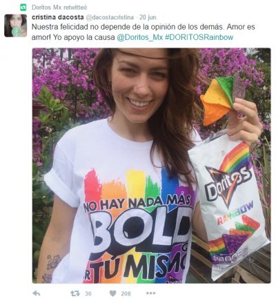 Tweet chica disfrutando Doritos Rainbow 