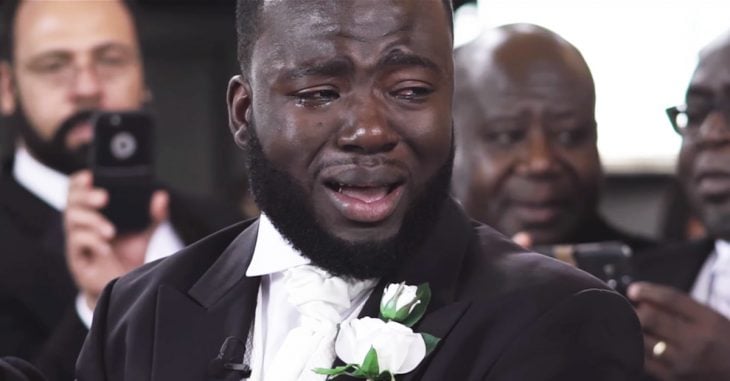 La reacción de este hombre al ver a su novia en su boda ha dado mucho de qué hablar