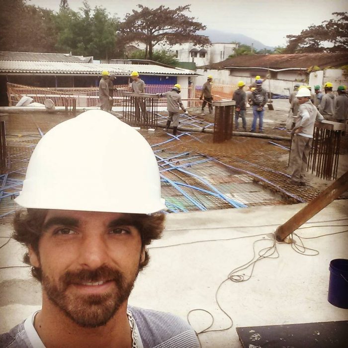 ingeniero en una construcción