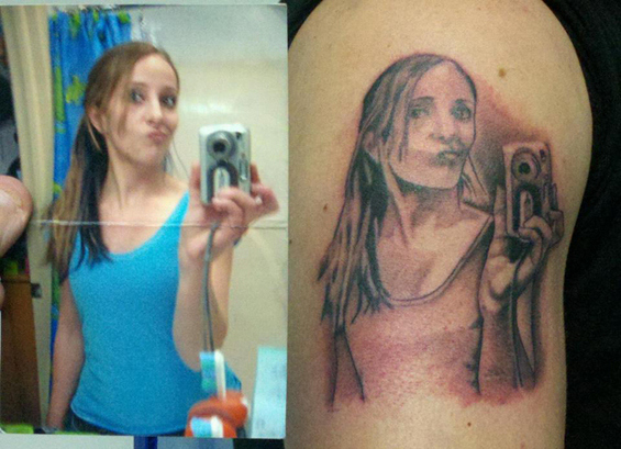tatuaje feo de selfie mala