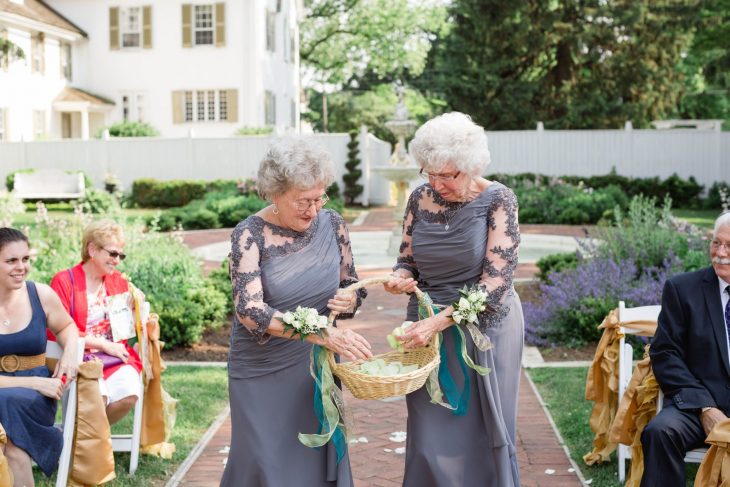 abuelas damas de honor 