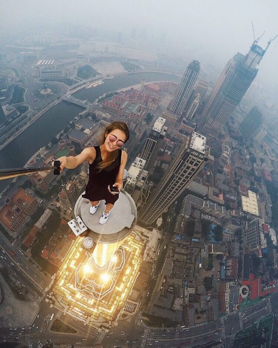 Selfie desde lo alto de un edifcio. 