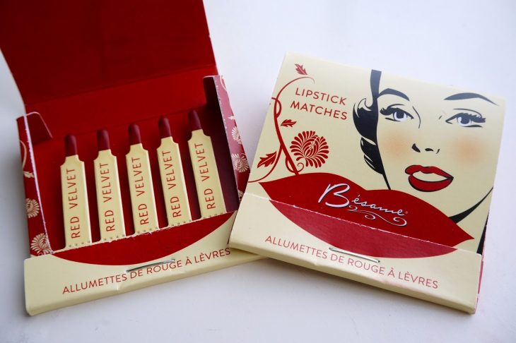 red lips matchbook