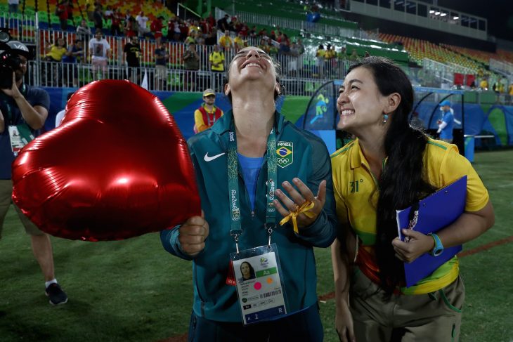 Isadora emocionada al recibir propuesta de matrimonio 