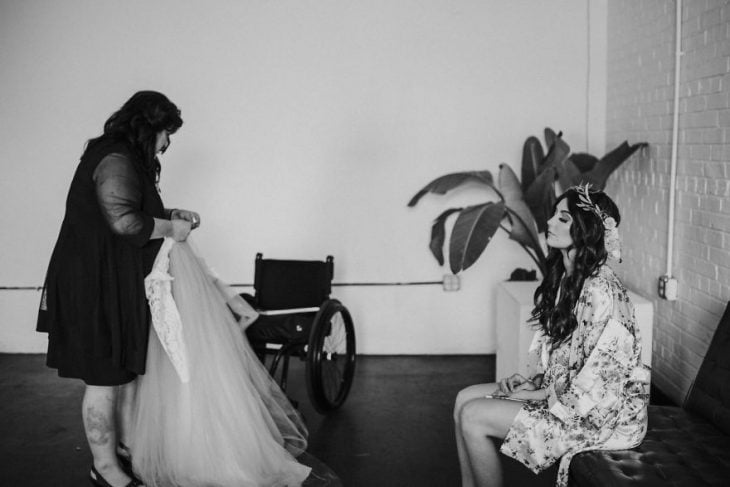Madre de una novia invalida cambiando a su hija el día de su boda 
