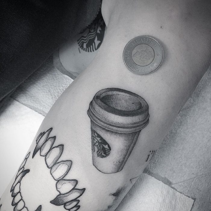 Tatuaje vaso de sarbucks