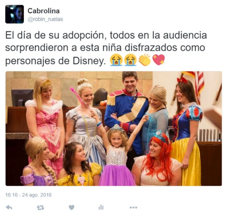 captura de pantalla de twitter perro con carta niña vestida de princesa 