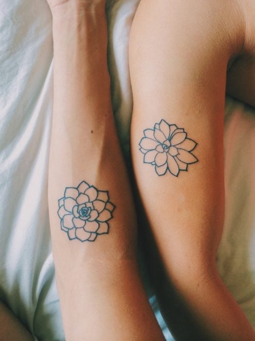 Tatuajes de flor. 