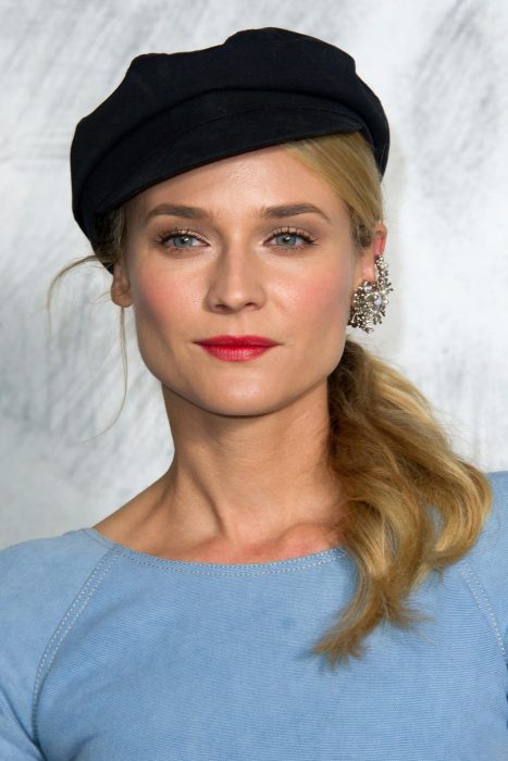 Diane Kruger usando un Ear Cuff.