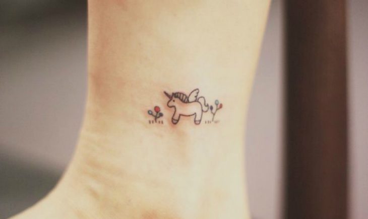 tatuaje de unicornio 