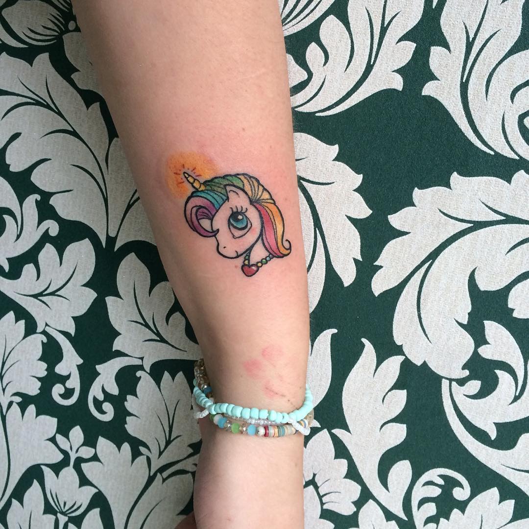 25 Tatuajes De Unicornios Que Querrás Hacerte Hoy Mismo