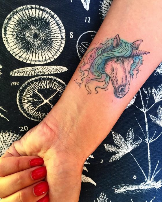 tatuaje unicornio