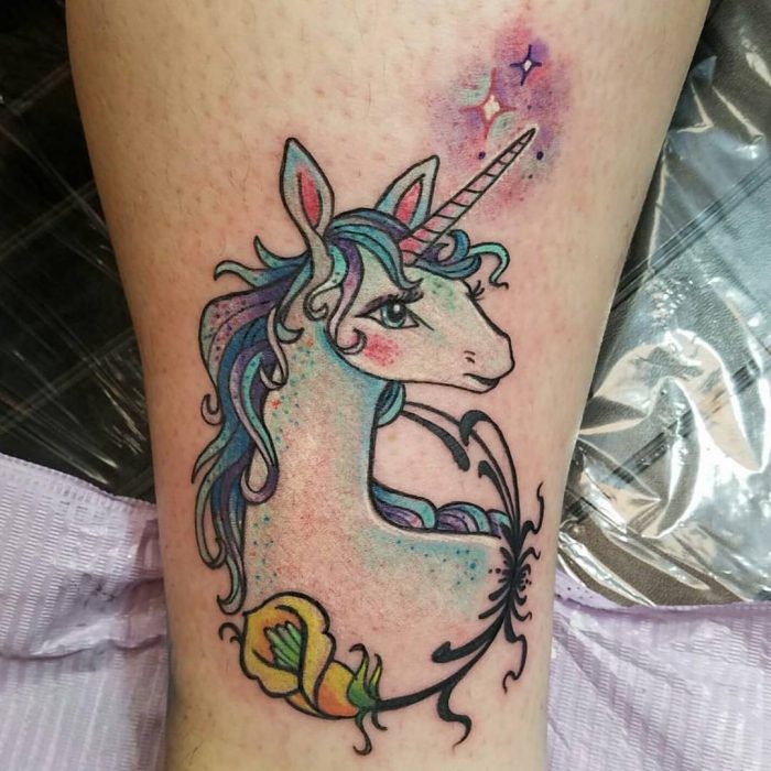 tatuaje unicornio