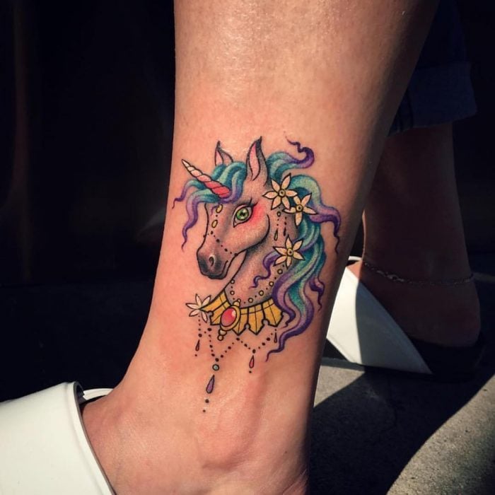 tatuaje unicornio