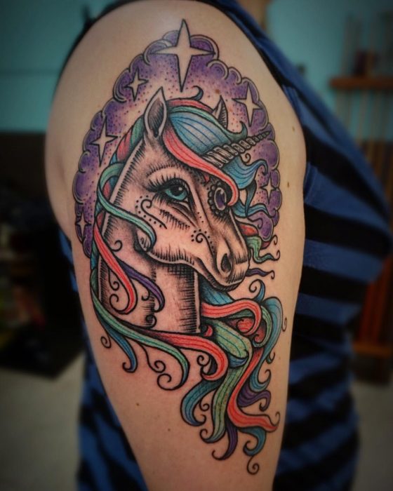 tatuaje unicornio