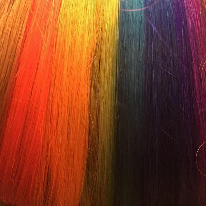 Cabello arcoiris oculto (3)